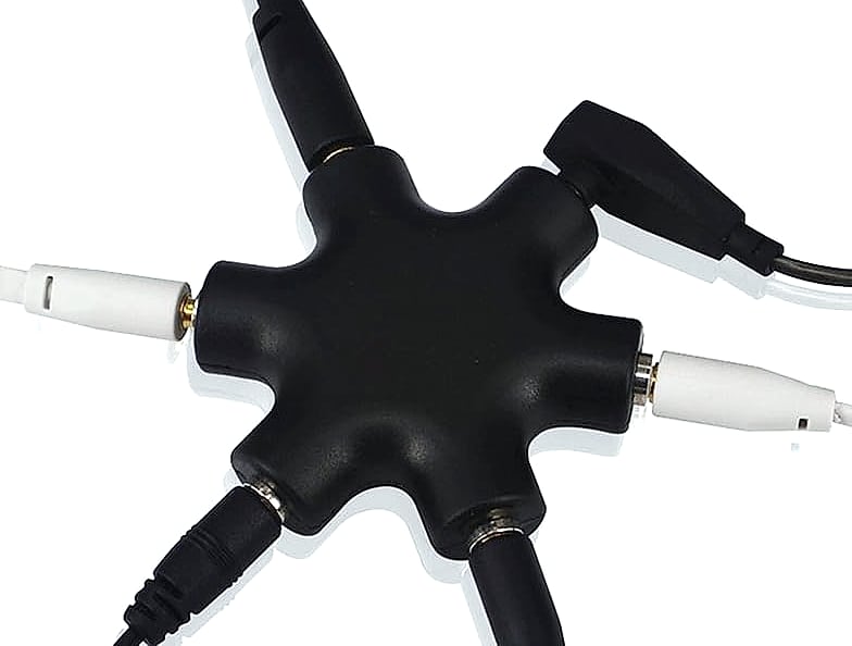 Onelinkmore 5-Jack 3.5mm Headphone Splitter Audio Adapter — assembled view