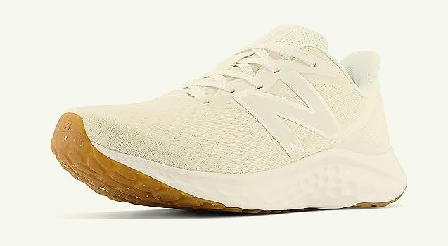 New Balance Women's Fresh Foam Arishi V4 Running Shoe — close-up details