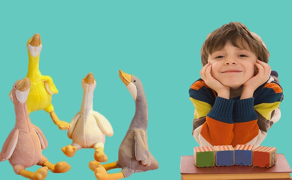 CHELEI2019 15.7" Swan Stuffed Animal Plush Toy for Kids — assembled view