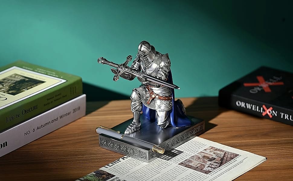 HDMbigmi King's Guard Knight Pen Holder Phone Stand Statue — package contents