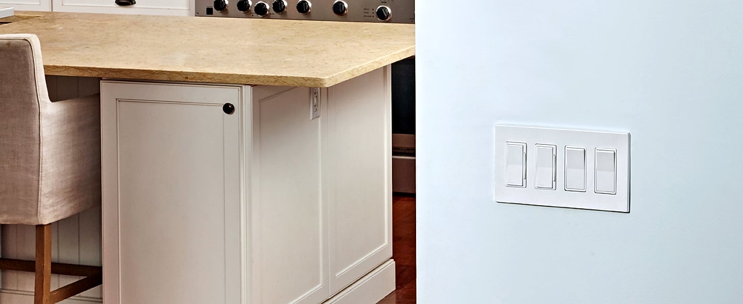 Leviton Decora Smart Dimmer Z-Wave 800 Series ZW6HD-1RW — side view