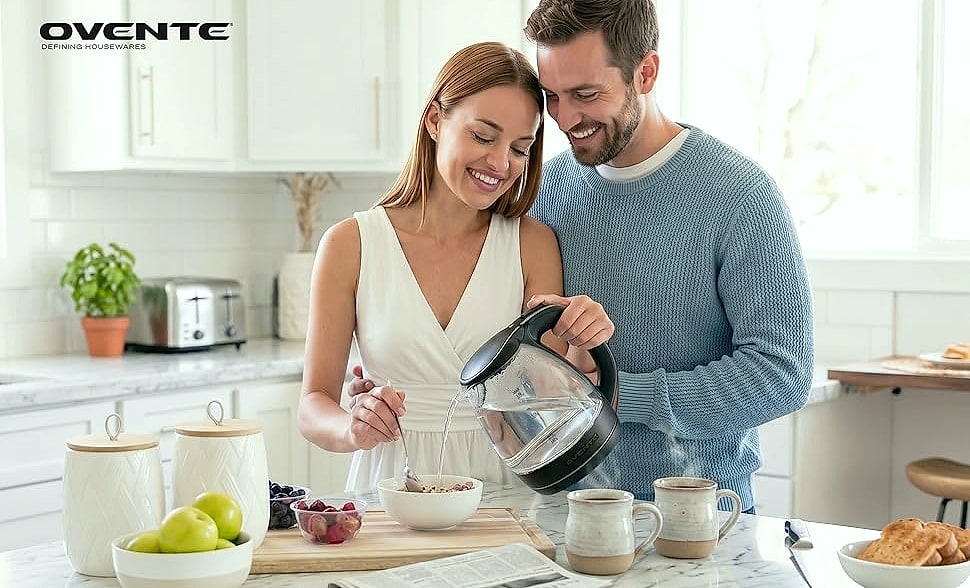 OVENTE KG83B Electric Kettle, 1.5L Borosilicate Glass Water — assembled view