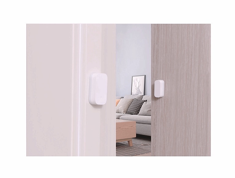 Aqara Zigbee Door and Window Sensor 3 Pack — assembled view