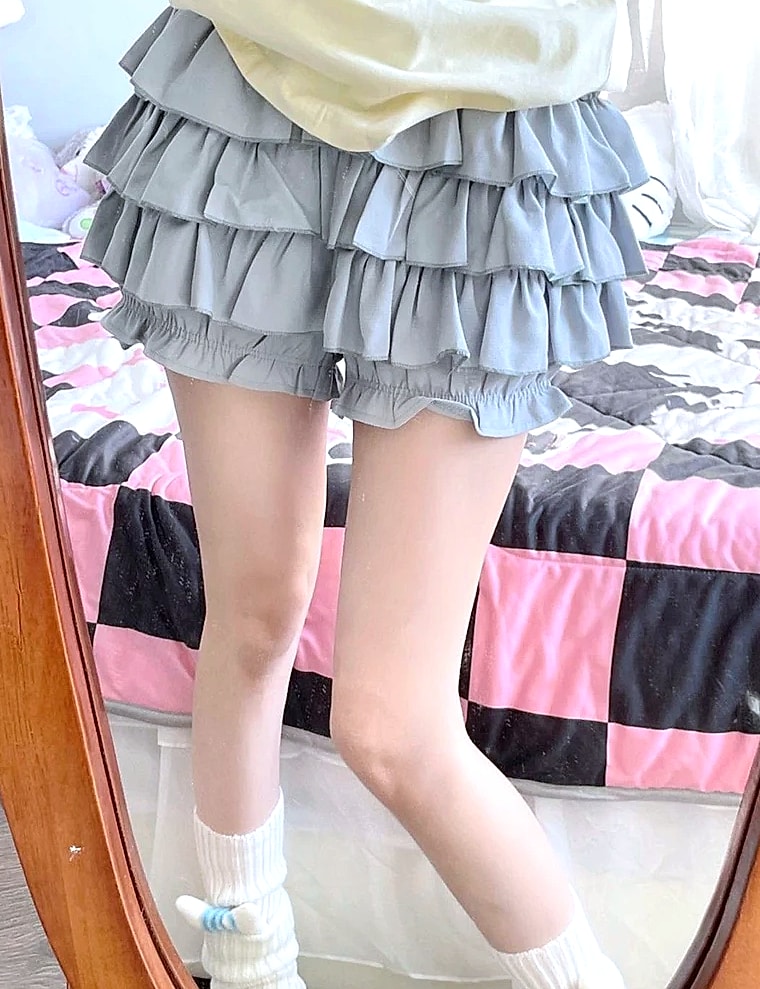 MEXZT Y2K Sweet Ruffles Mini Skirt with Bow — close-up details