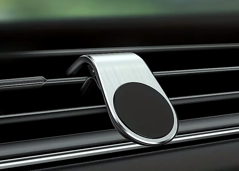 Magnetic Car Phone Holder Air Vent Clip Mount — assembled view