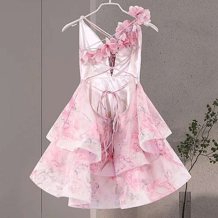 Chic Floral Printed Mini Dress Backless Sleeveless Hem — close-up details