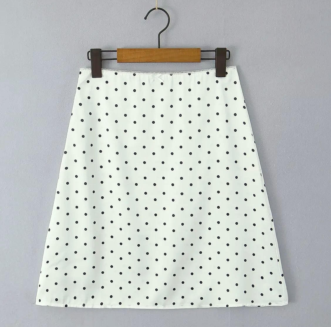 YENKYE Women Vintage Polka Dot A-Line Knee Skirt — scale reference