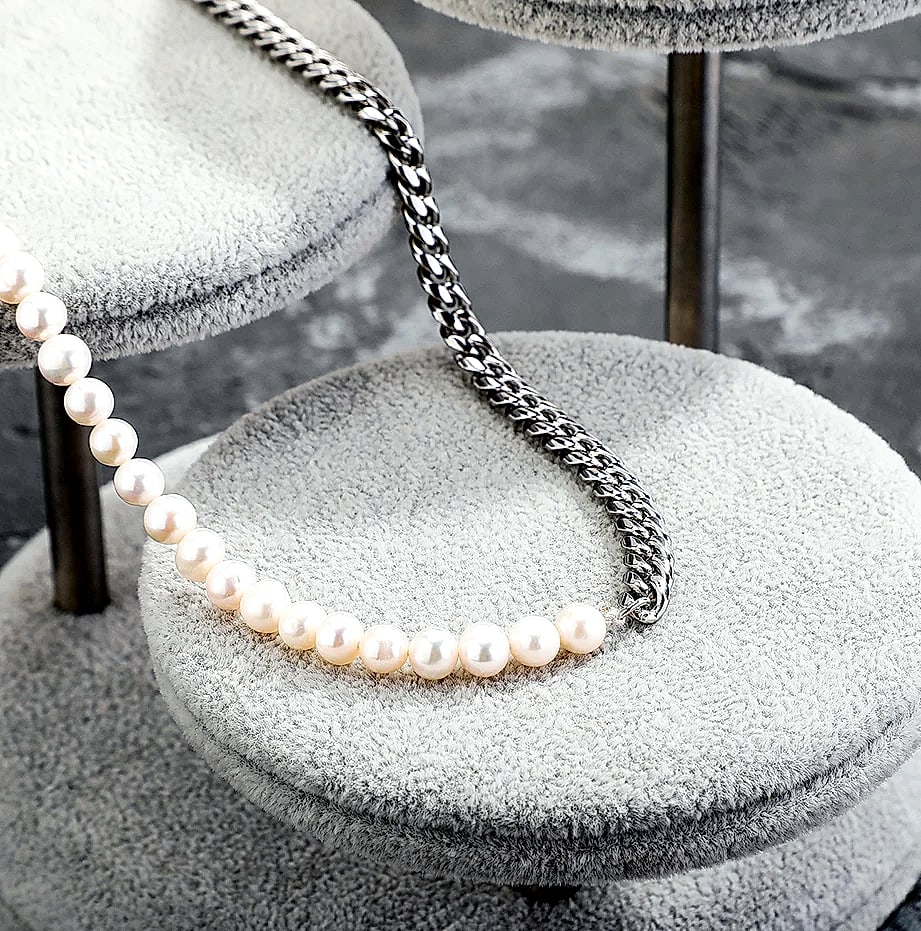 TOPGRILLZ Freshwater Pearl Stainless Steel Chain Necklace — close-up details