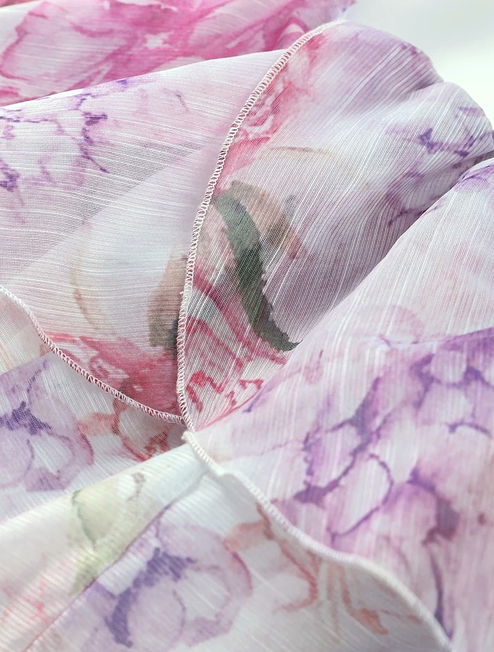 Chic Floral Printed Mini Dress Backless Sleeveless Hem — scale reference