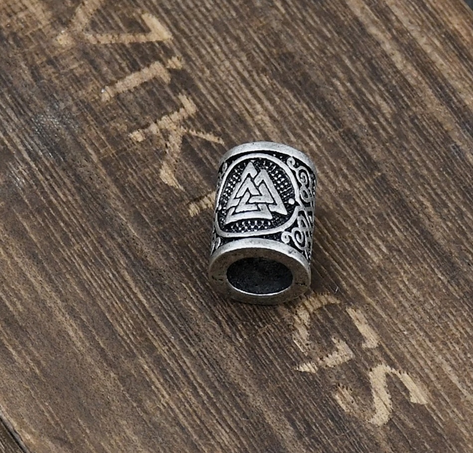 Nostalgia Viking Rune Bear Paw Beads Charms Hair Bead Set — build progress
