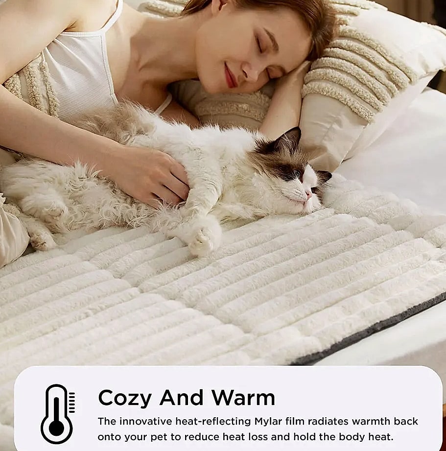 DOORSACCERY Self-Warming Pet Bed Mat for Cats and Dogs — feature highlights