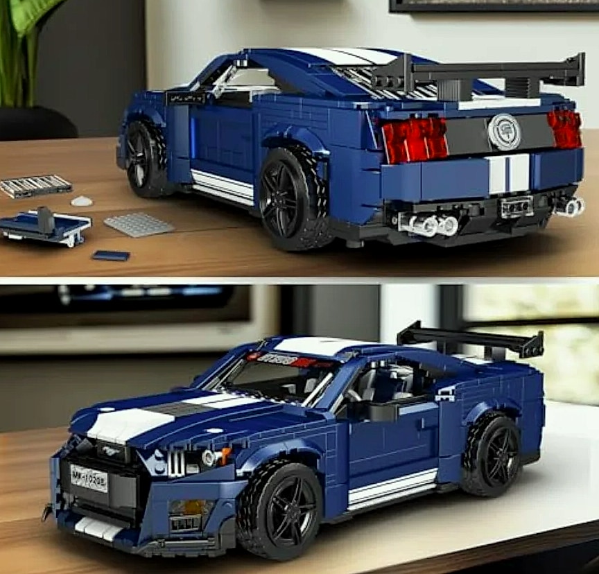 Mould King 10208 Classic Sports Car Building Kit — feature highlights