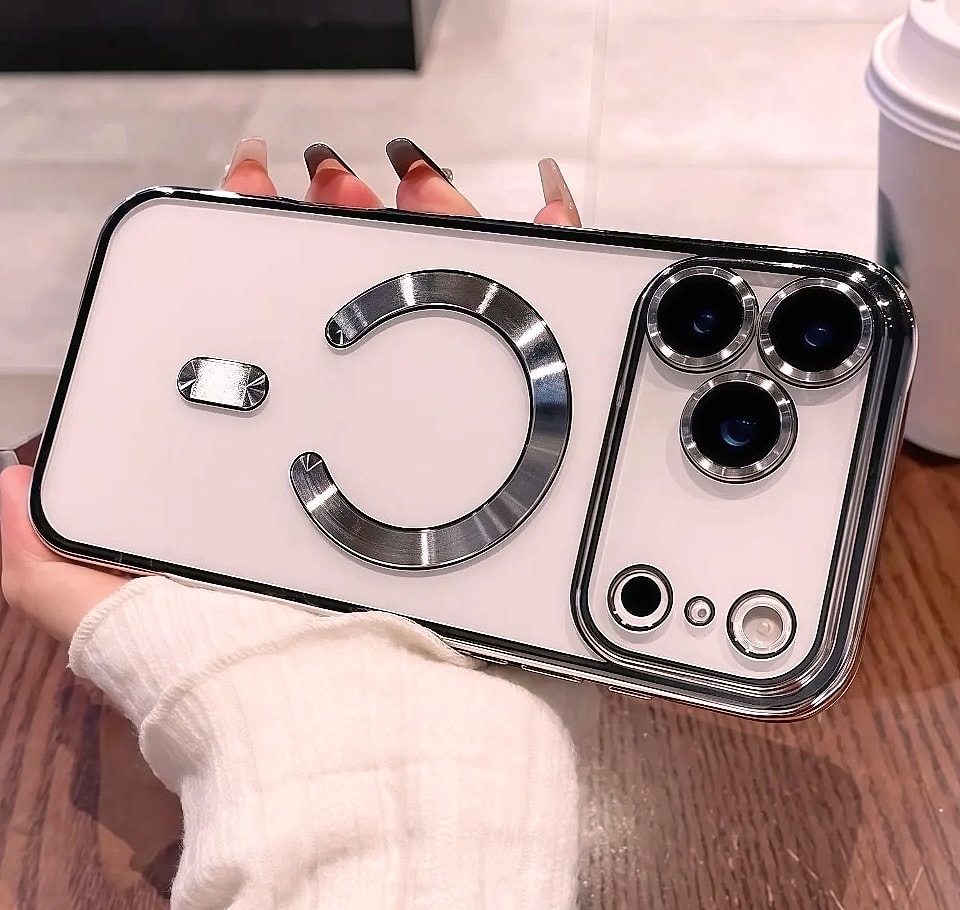 Magsafe Magnetic Phone Case for iPhone 17 Pro Max — interior detail