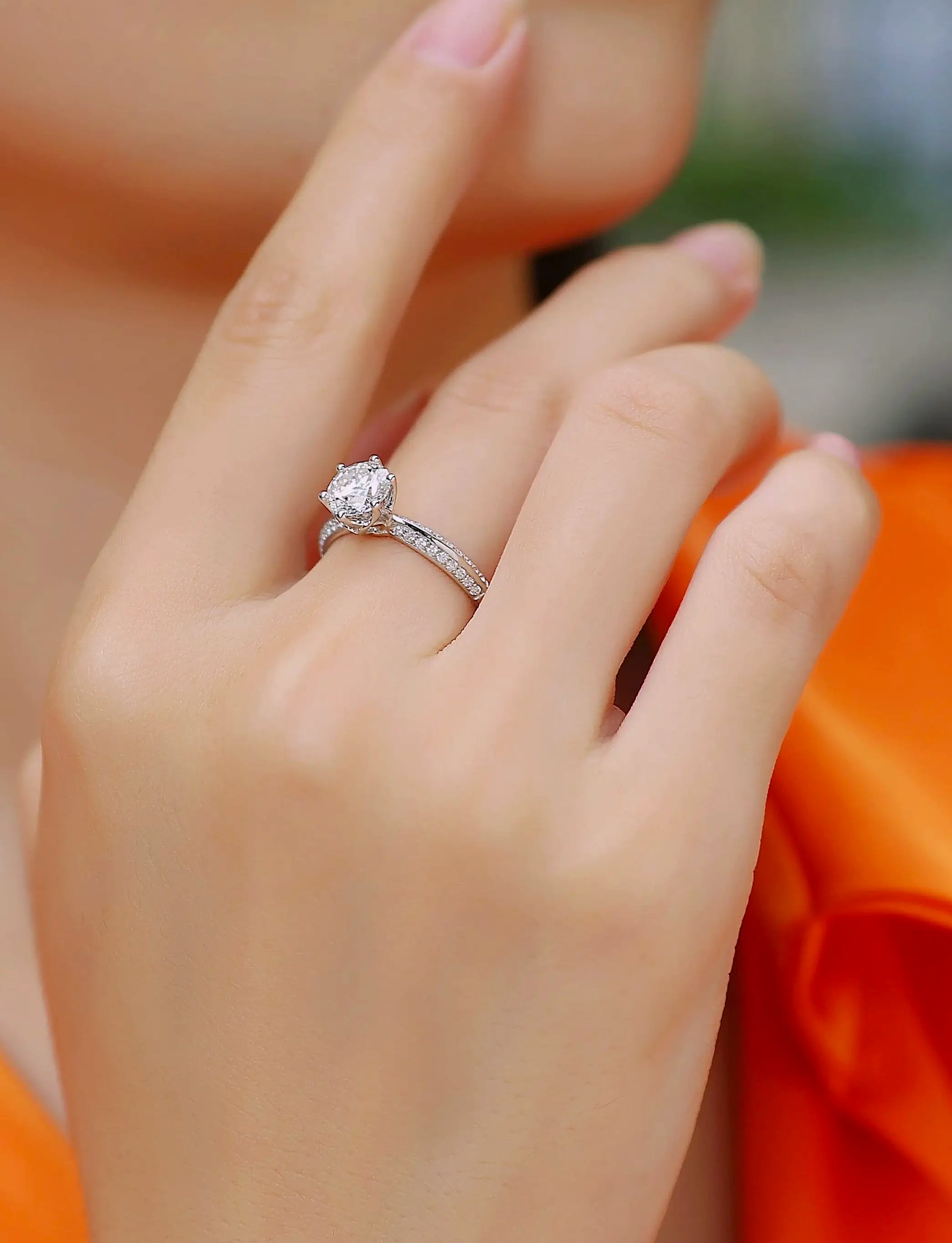 Moissanite Solitaire Ring 925 Sterling Silver 18K Gold — package contents