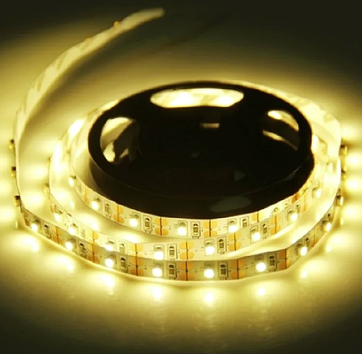 WIXOLighting 5M USB LED Strip Light 5V 3528 SMD — size comparison