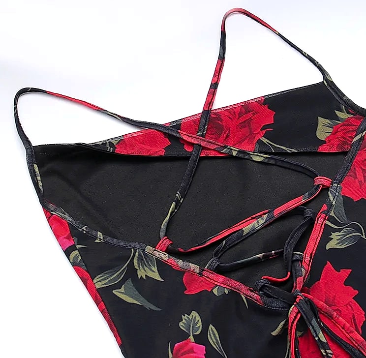 MsChuh Floral Spaghetti Strap Bodycon Maxi Dress — size comparison