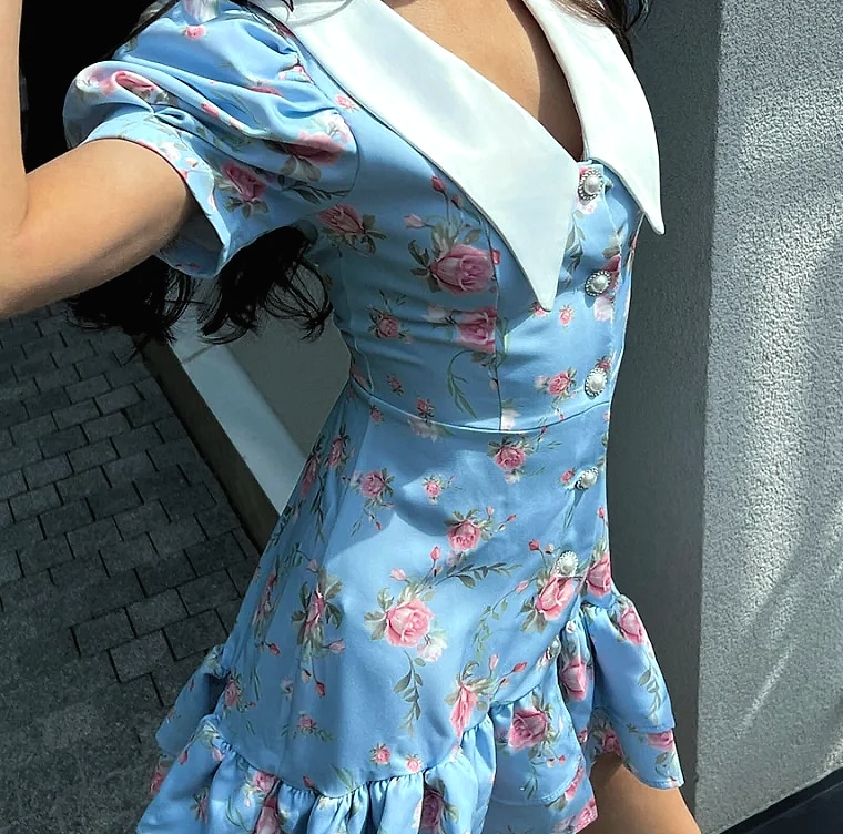 btuce Floral Printed A-line Dress with Puff Sleeves — scale reference