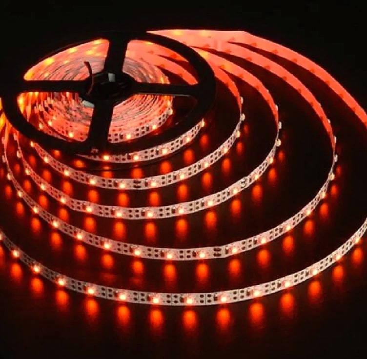 WIXOLighting 5M USB LED Strip Light 5V 3528 SMD — interior detail