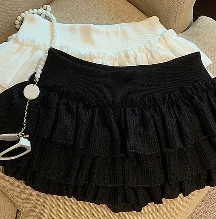XPQBB Women's Mini Skirt Korean Fashion Ruched Ruffle — side view