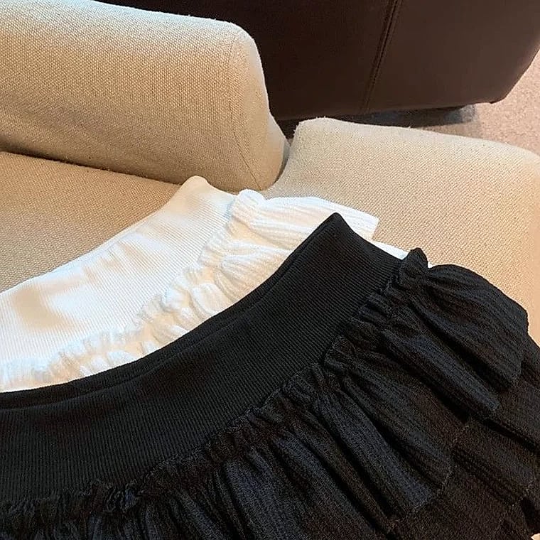 XPQBB Women's Mini Skirt Korean Fashion Ruched Ruffle — scale reference
