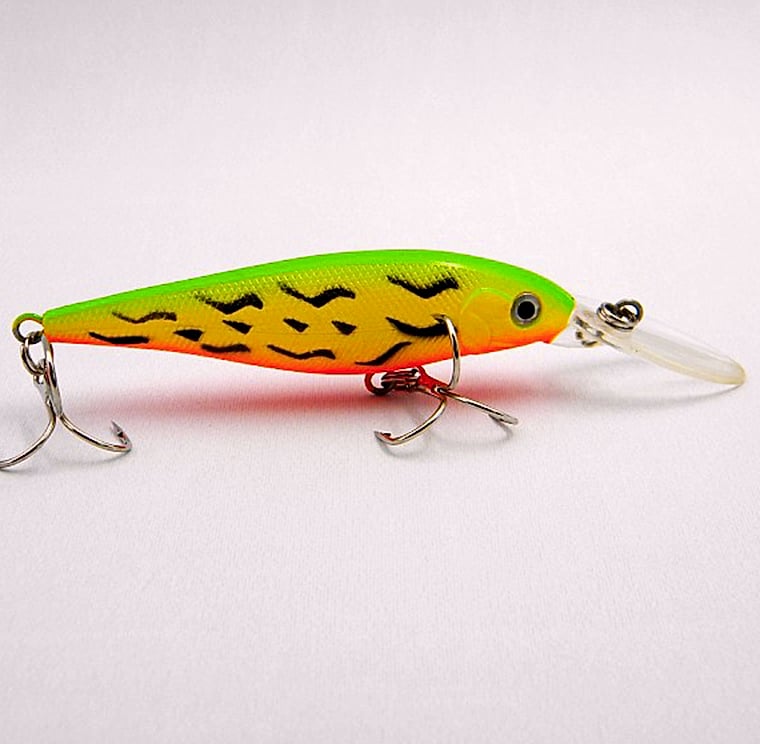 10 Piece Fishing Lure Set with Bell, 11cm Wobbler Baits — scale reference