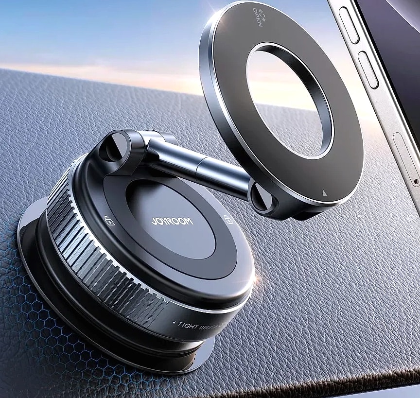 JOYROOM Magsafe Car Mount with 360 Adjustable Metal Arm — package contents