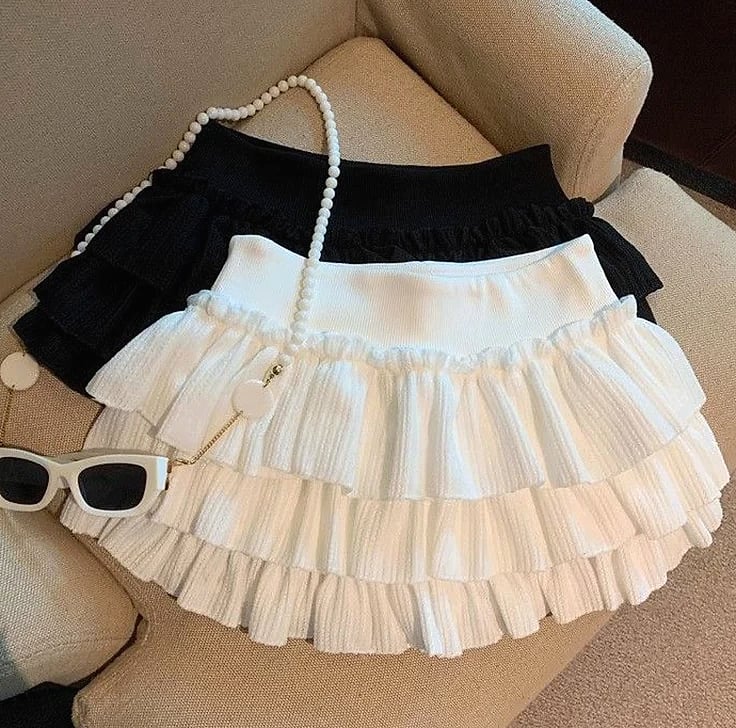 XPQBB Women's Mini Skirt Korean Fashion Ruched Ruffle — interior detail