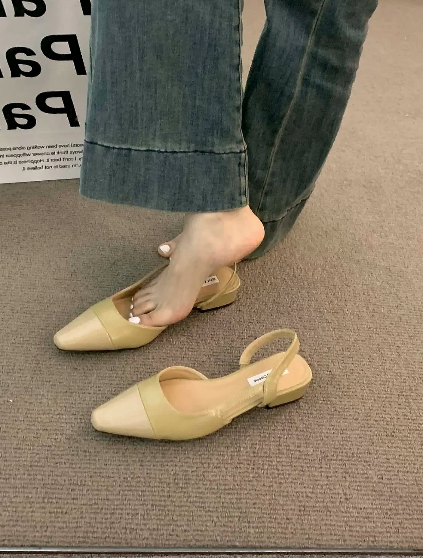 ZYXZ Pointed Toe Flat Sandals Women Summer PU Leather — close-up details