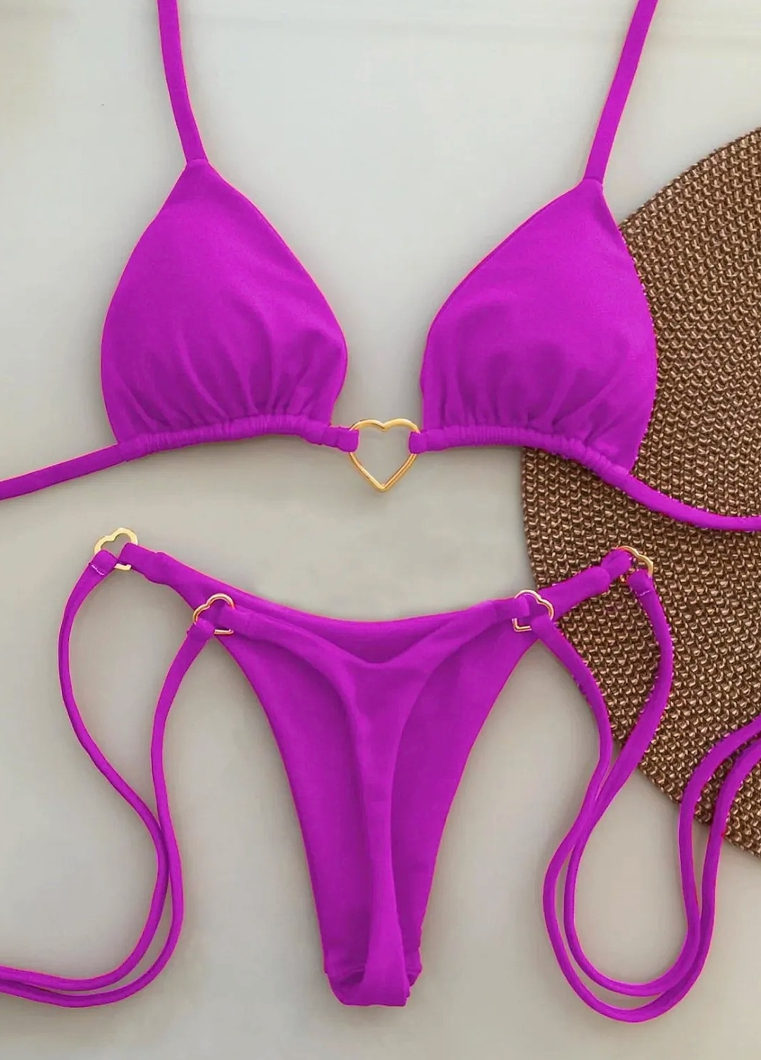 Women's White Solid Color Bikini Two-Piece Swimsuit — feature highlights