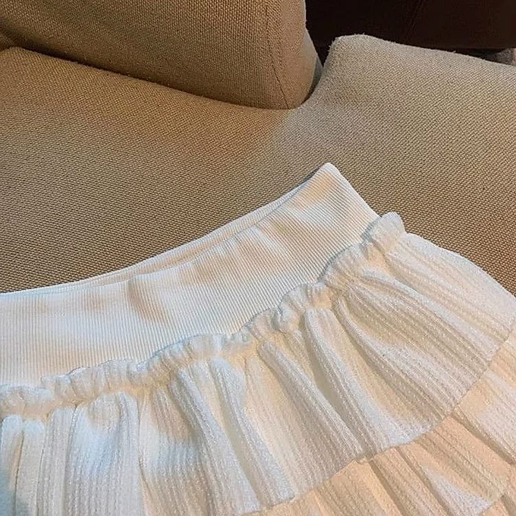 XPQBB Women's Mini Skirt Korean Fashion Ruched Ruffle — close-up details