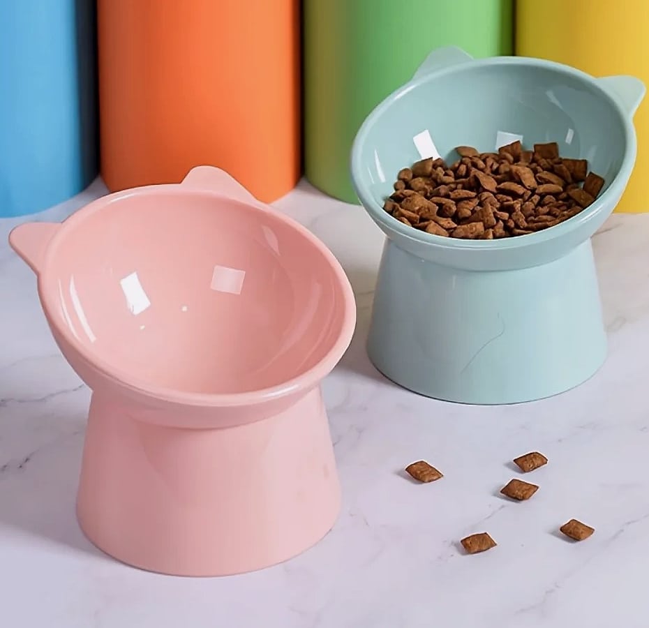 AEHOME Cat-Ear Elevated Pet Bowl Feeder for Cats — package contents