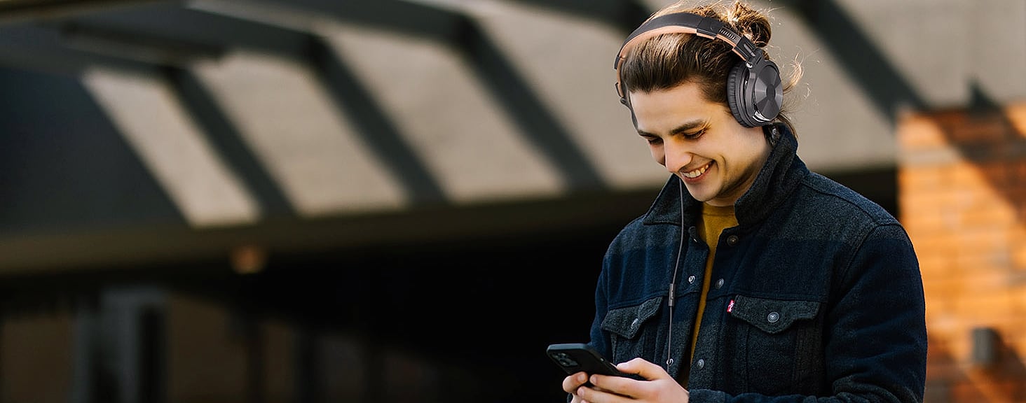 OneOdio Pro-10 Studio Monitor Headphones with 50mm Drivers — close-up details