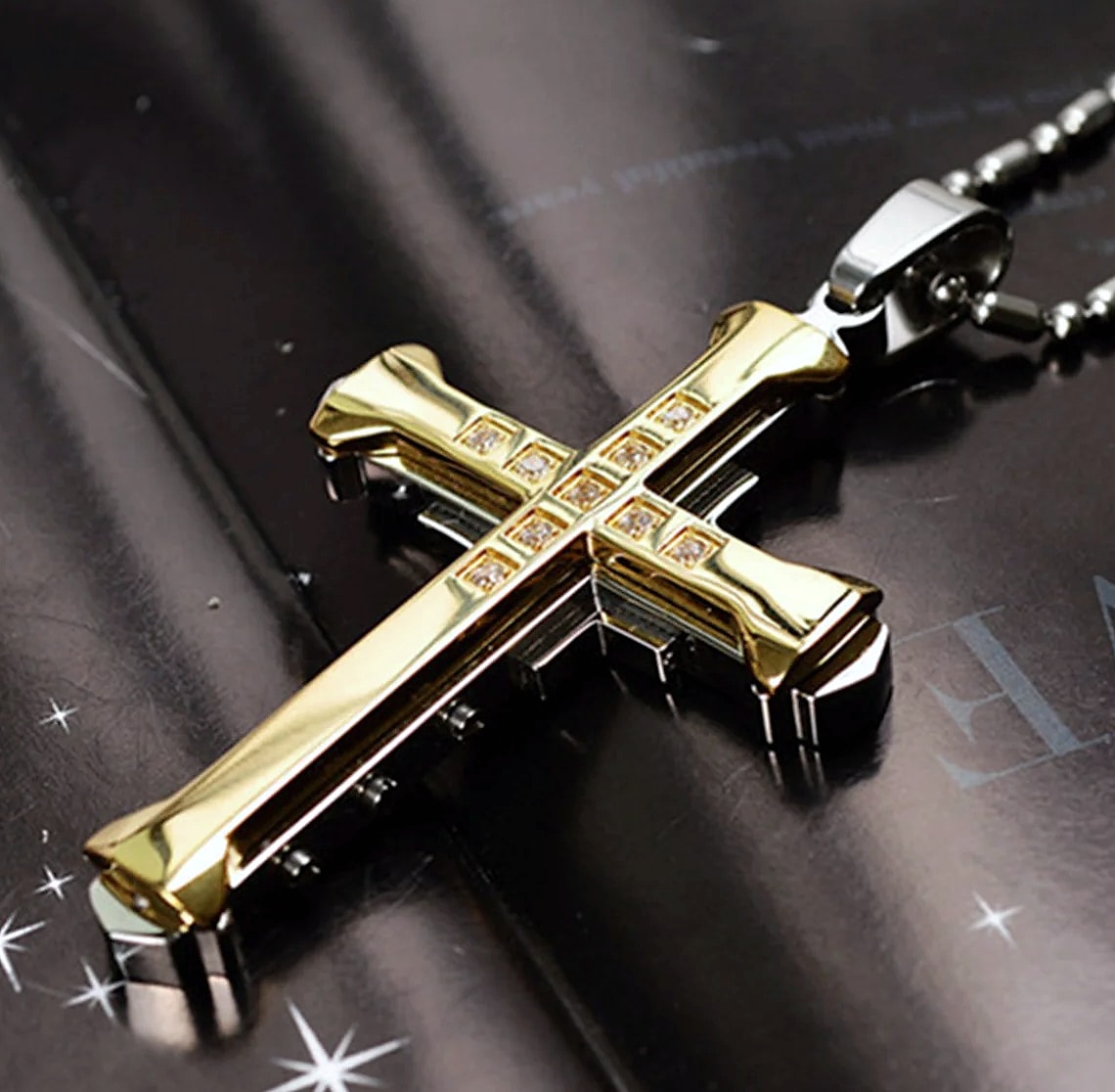ATMDOG Stainless Steel Cross Necklace Religious Pendant — assembled view