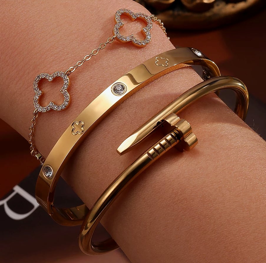 Gold Plated Four-Leaf Flower Stacked Bracelet with Zircon — scale reference
