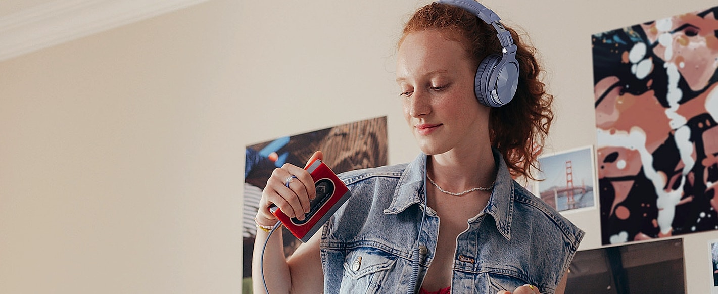 OneOdio Pro-10 Studio Monitor Headphones with 50mm Drivers — size comparison