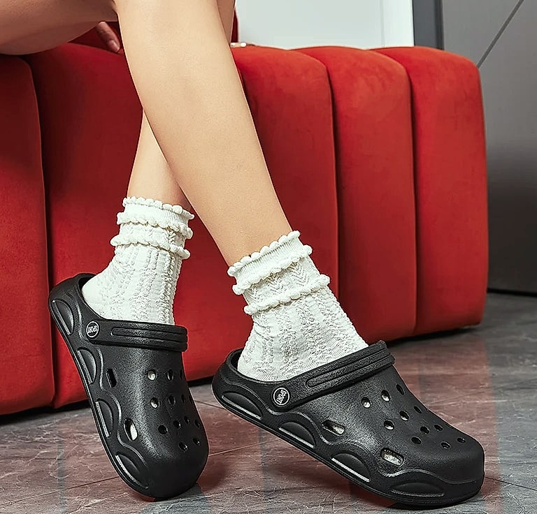 Lightweight EVA Clogs Slippers for Women Anti Slip Garden — assembled view