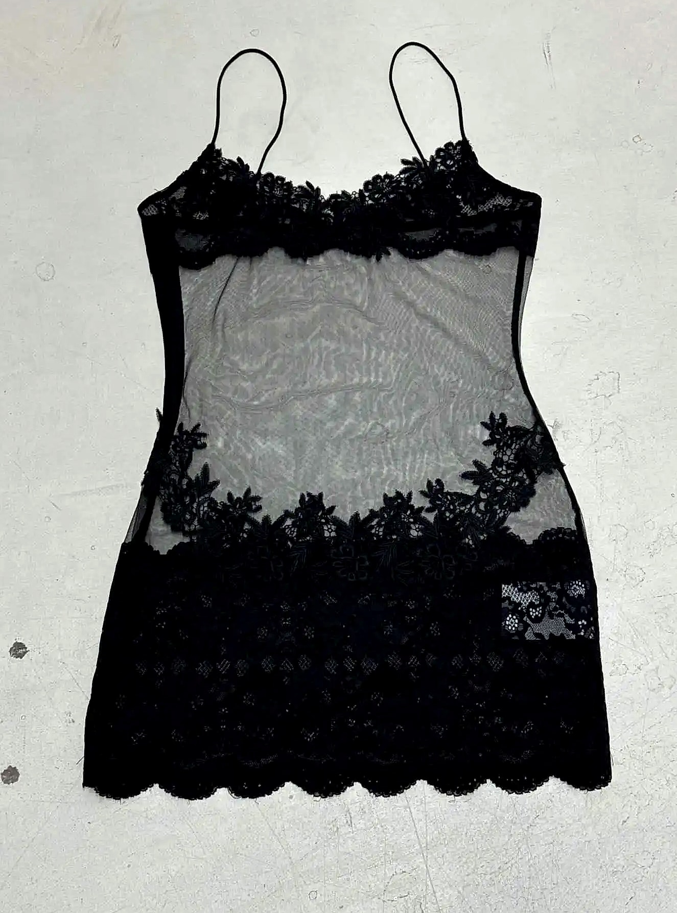 Grosfairy Lace Mini Dress with Spaghetti Straps and Flower — side view