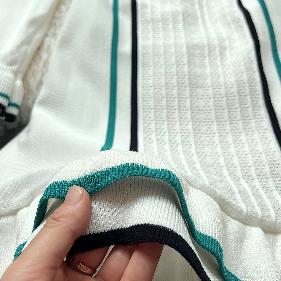 YUOOMUOO Knitted Mini Dress with Ruffle Hips — size comparison