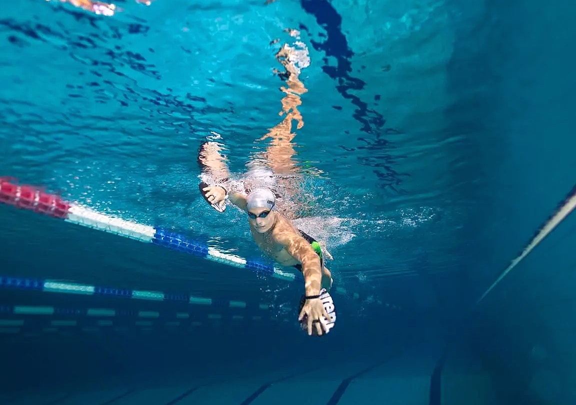 Adult Racing Swim Goggles, FINA-Approved Anti-Fog Lens — side view