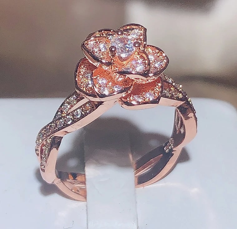 925 Sterling Silver Three-Dimensional Rose Ring with White — scale reference