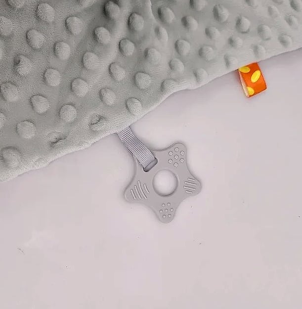 Datgo Elephant Baby Comforter Blanket with Rattle Toy — close-up details