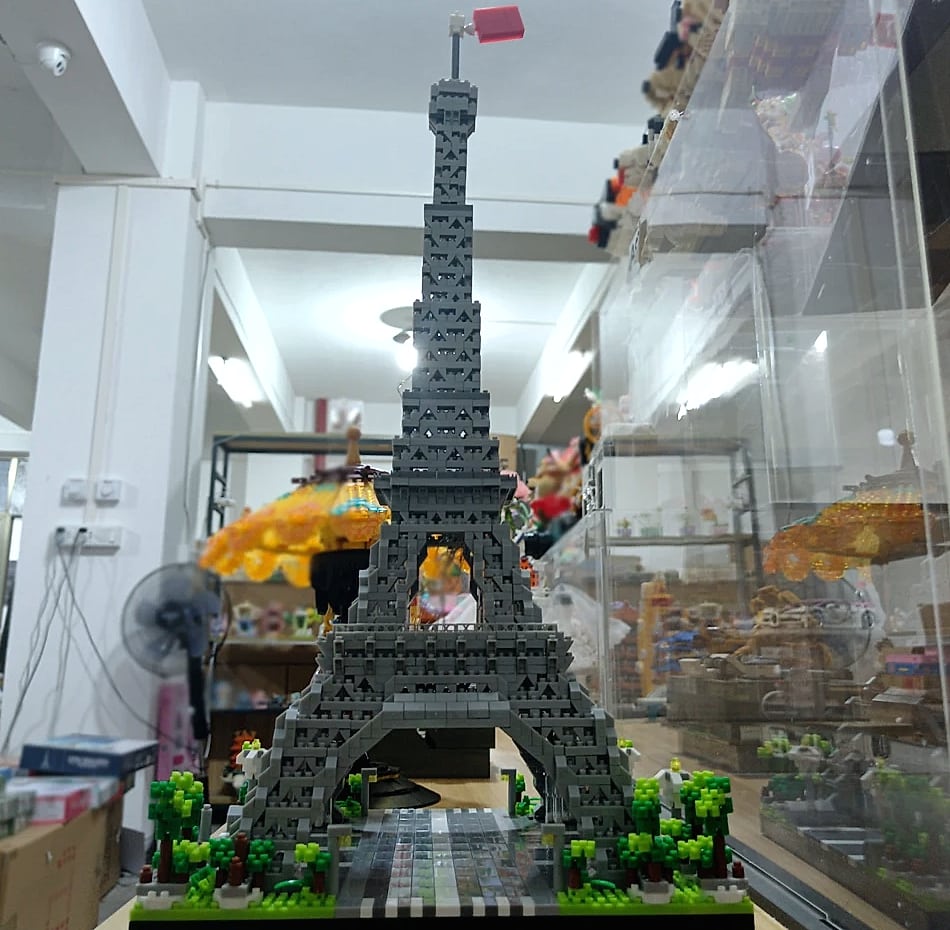 Eiffel Tower Paris Architectural Micro Mini Model Building — scale reference