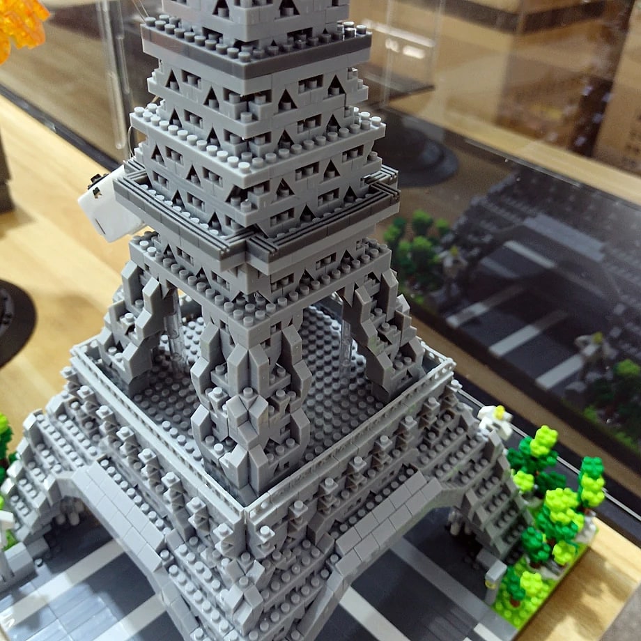 Eiffel Tower Paris Architectural Micro Mini Model Building — feature highlights