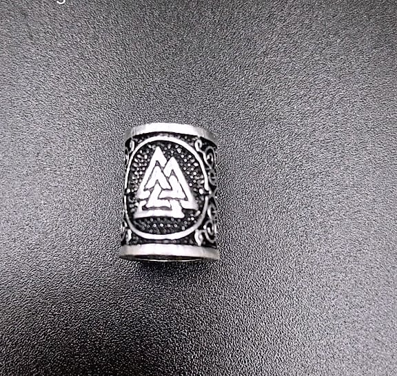 Nostalgia Viking Rune Bear Paw Beard Bead Charm Pendant — side view